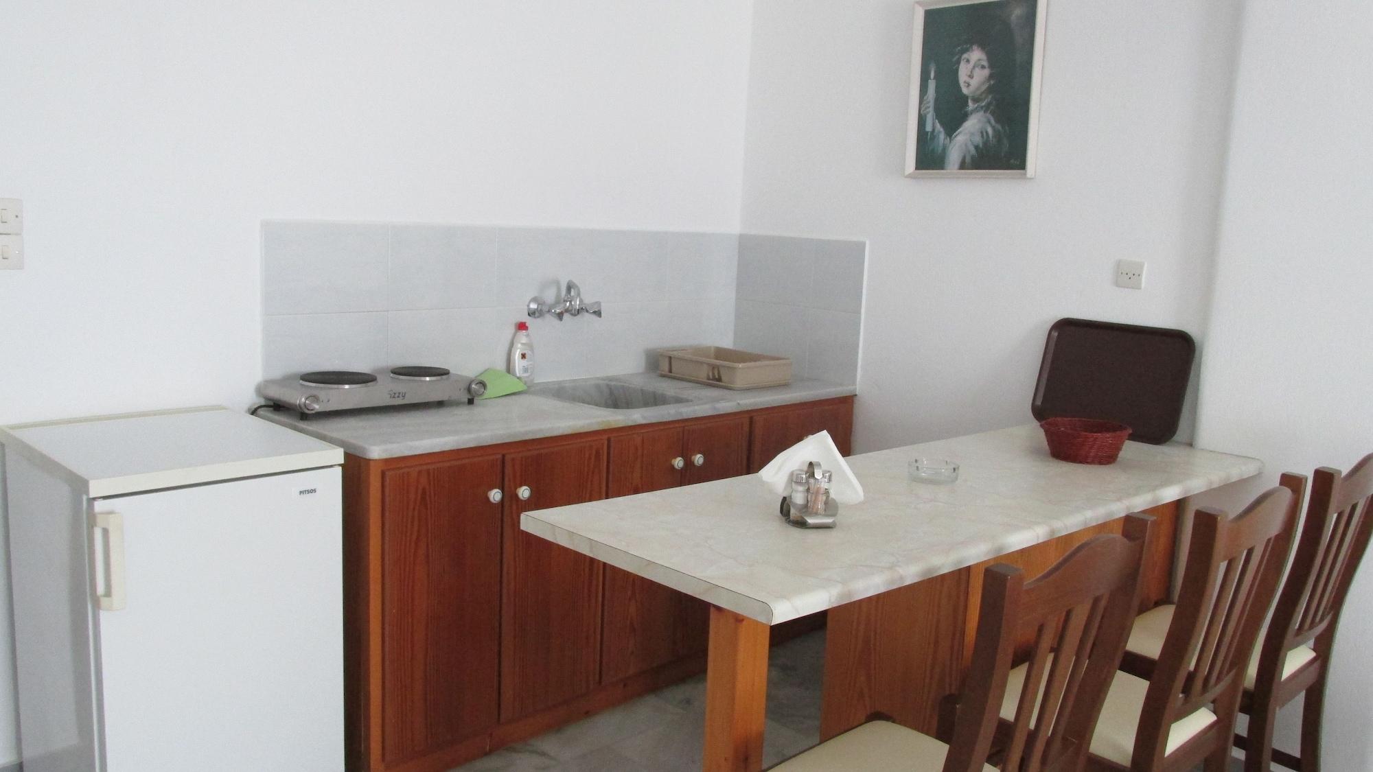 Aparthotel Arkas
